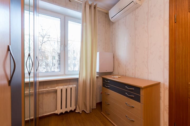 Спальня в Умной квартире на Пресне: Кондиционер * Вентиляция Tion с подогревом и очисткой воздуха и датчиком CO2